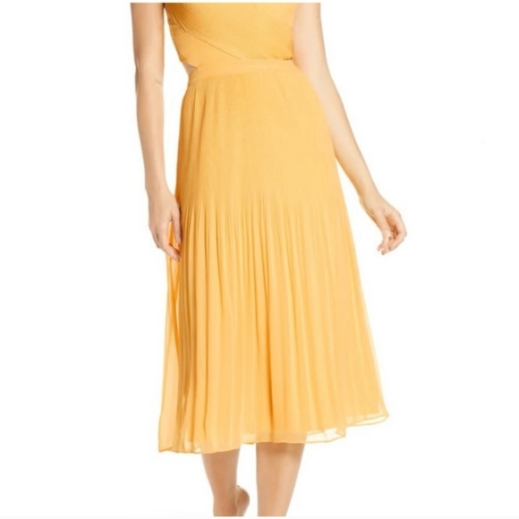 Ali & Jay For The Gram Pleated Midi Dress in Yellow Sz M - Picture 3 of 16